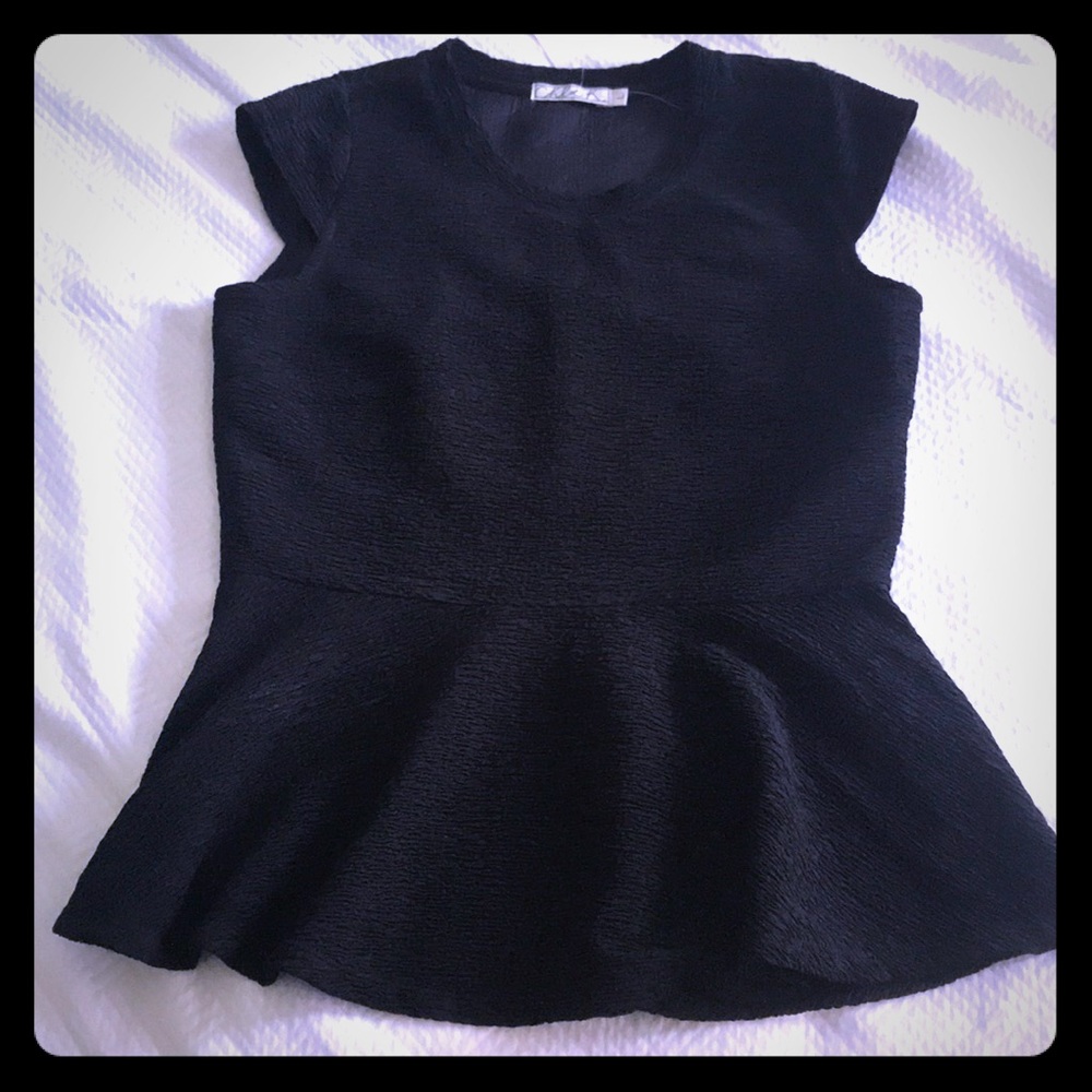 🛍 Chloe K Black Peplum Top w/ Cap Sleeves | NWT